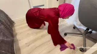 10251118